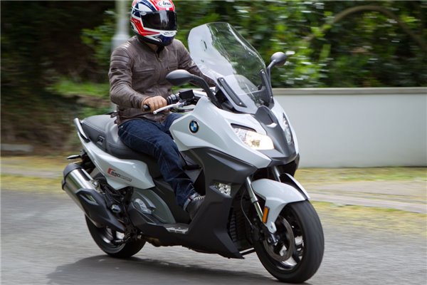 宝马电动摩托车C Evolution进军美国:续航159K