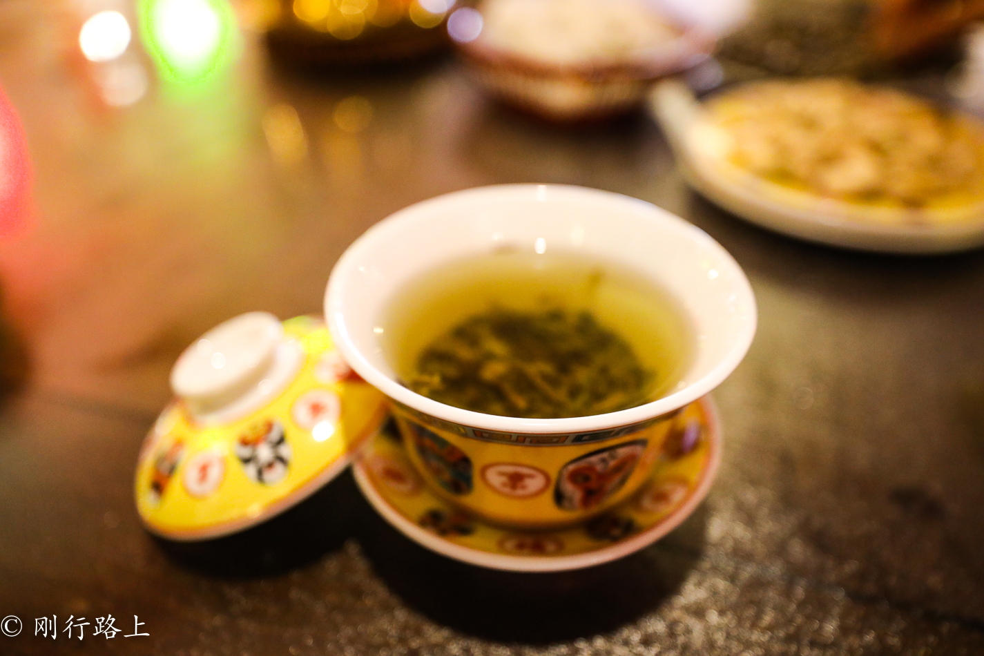 很多人到北京旅游,来老舍茶馆却是因为老舍这