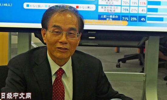 夏普社长戴正吴在大阪堺市接受了媒体采访(8月10日)