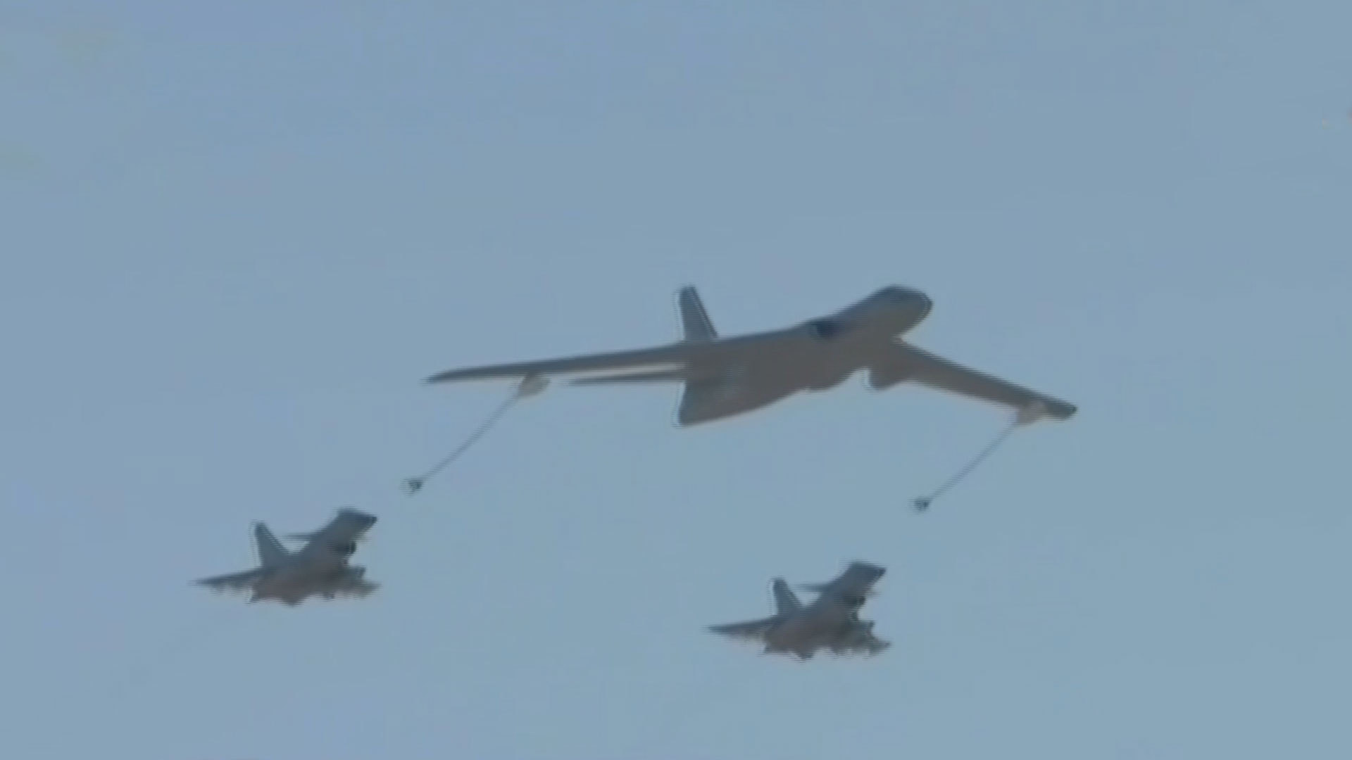 八个空中梯队 一颗灵活机动的“大脑” 八个空中梯队 一颗灵活机动的“大脑”