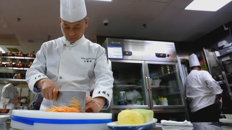 北京劳动者之歌丨王培欣：从洗碗工到非遗传承人