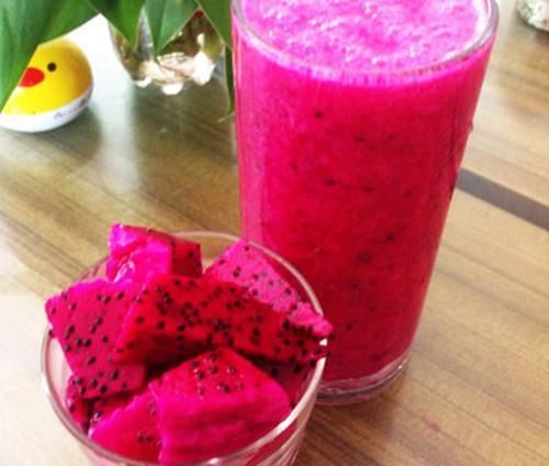 宝宝便秘好难受!火龙果辅食促进宝宝肠胃消化