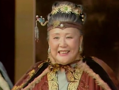 电视剧《红楼梦》剧照——贾母