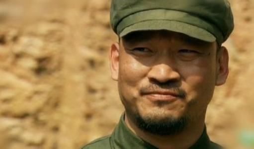 故事:老班长退伍当了村干部,关键时刻他还喊:当