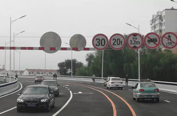 大喜事葫芦岛,期盼已久的海翔路高架桥终于开