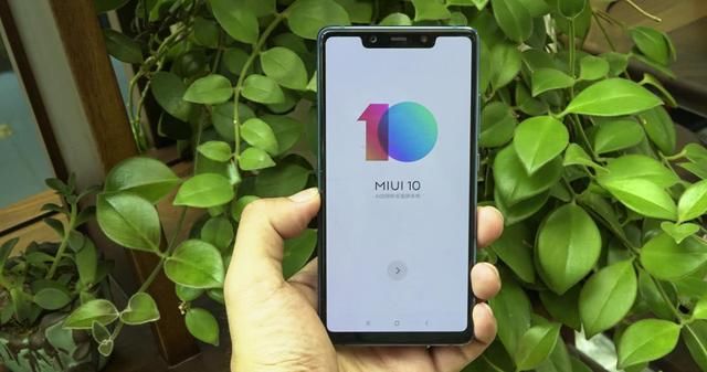 小米8SE到底怎么样?为什么这么多人喜欢它?