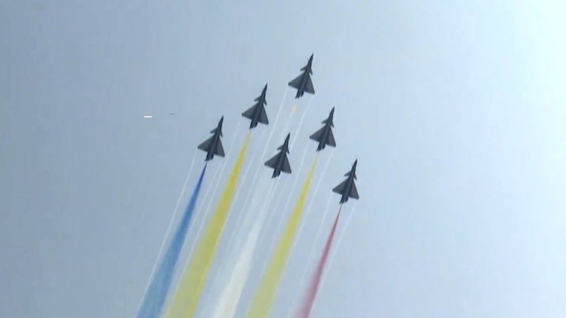 别眨眼 超震撼!回顾2021中国军队高能瞬间 别眨眼 超震撼!回顾2021中国军队高能瞬间