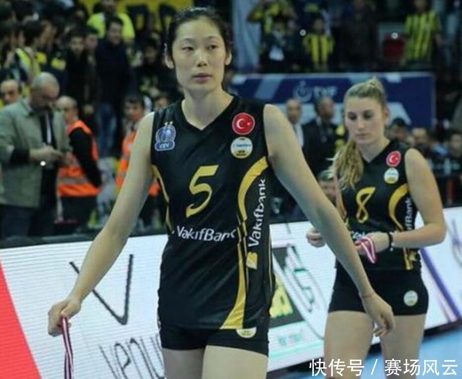 天津要抢朱婷?主教练亲自去看朱婷比赛,河南女
