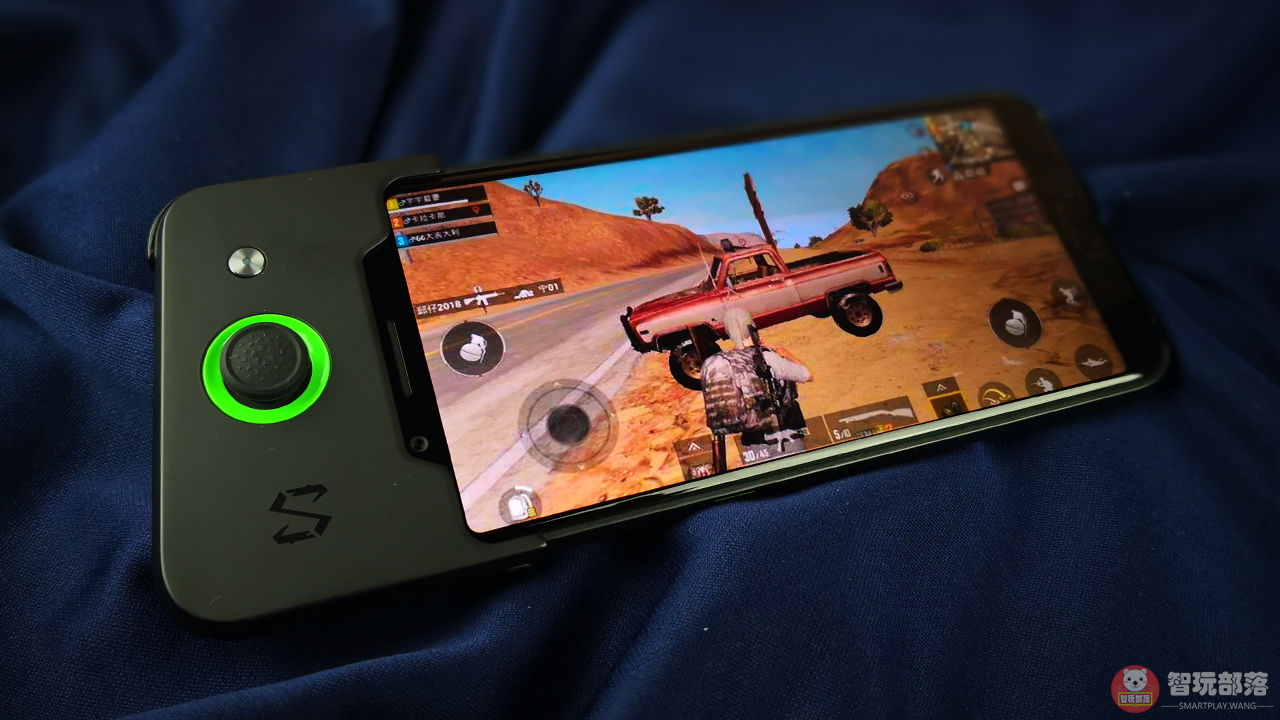 黑鲨游戏手机图赏:性能赶超小米MIX2S,外观堪