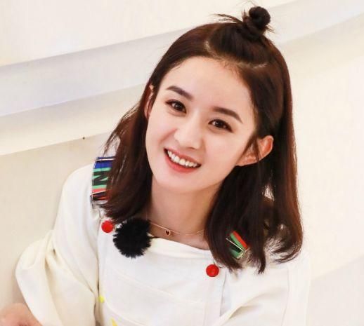 跑龙套出身的大明星,周星驰成龙是传奇,而她龙