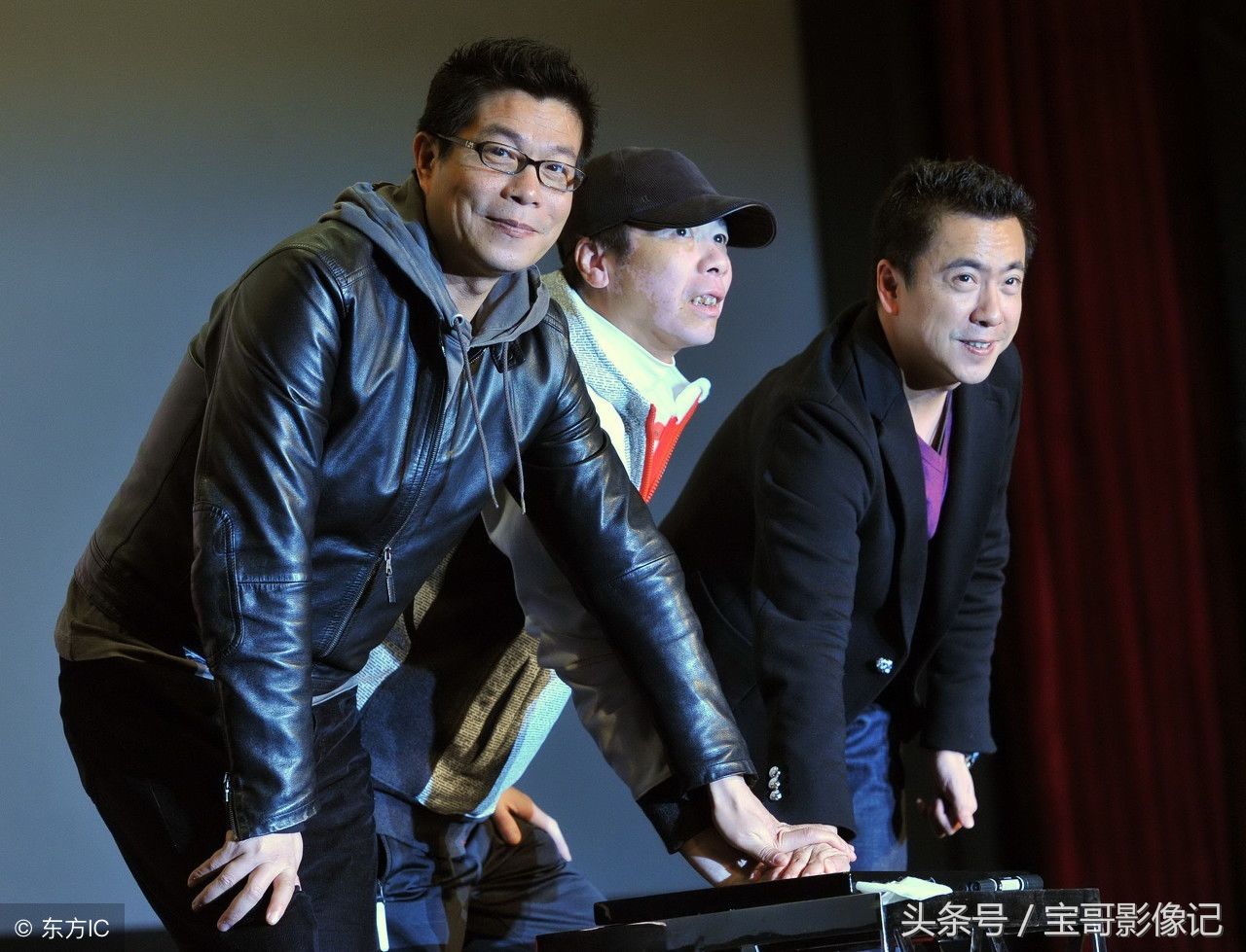 华谊兄弟、冯小刚、刘震云接连发文回击崔永元