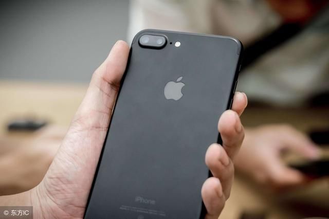 2018年库克会出iPhone se2和iPhoneXc吗?