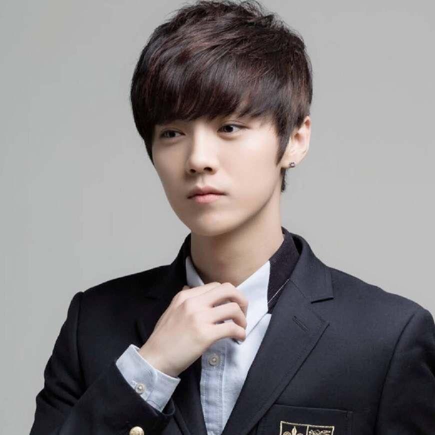 外媒评出中国最帅气的五大男明星,王俊凯第五