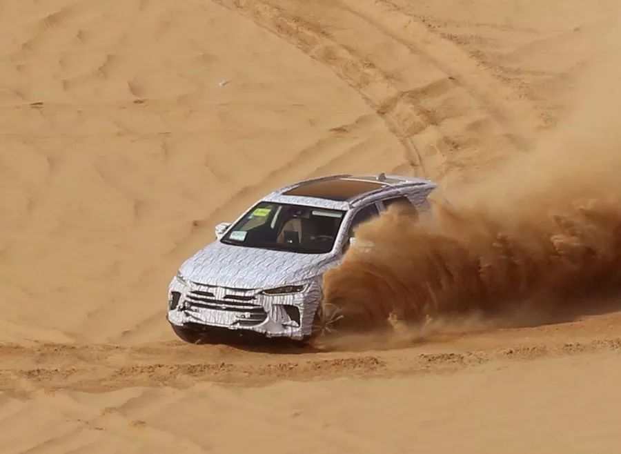 终于不丑!比亚迪新SUV出门好意思打招呼了