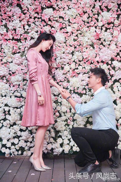 百变女王范冰冰玩转高跟鞋,渐层色调的高跟鞋