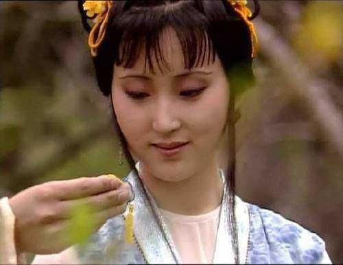 林黛玉鹦鹉学舌,短短一句话,暴露了她最火热的