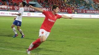 效仿穆里奇 前中超金靴加盟中甲升班马 巴西双