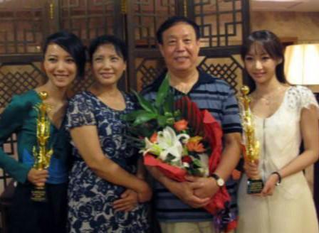 68岁崔新琴生活照带出多个大牌明星 王珞丹贾