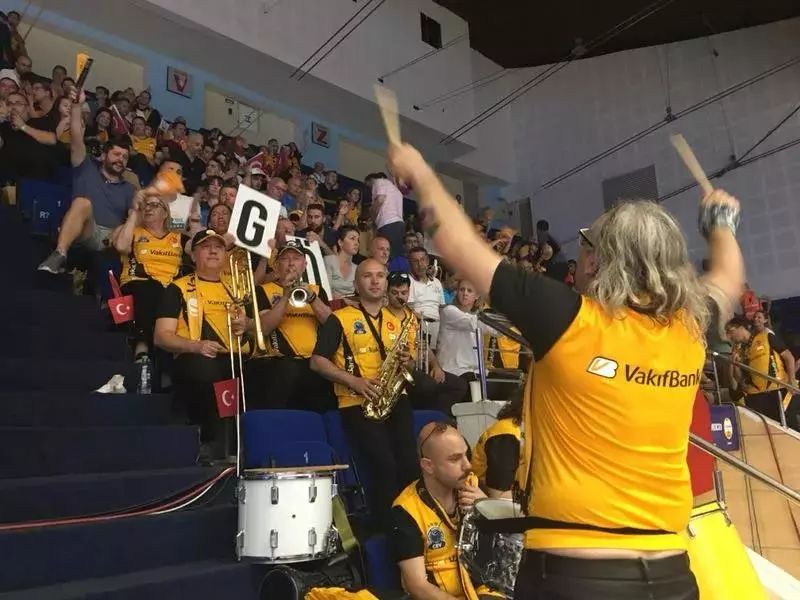 欧洲全满贯世界女排第一人 朱婷如何收割商业