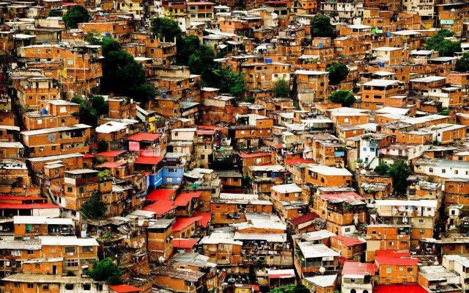 为什么查韦斯时代却比非洲还穷?委内瑞拉石油