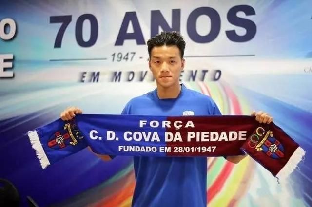 国乒老将归化葡萄牙,大儿改籍中国踢足球,小儿