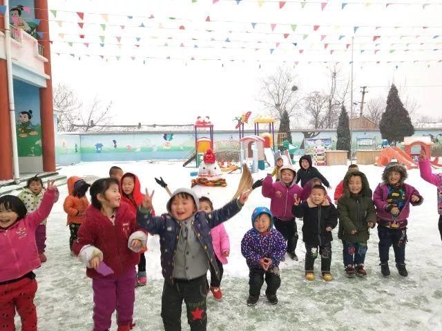 雪中乐合阳县城关第三小学、杨家庄幼儿园雪后