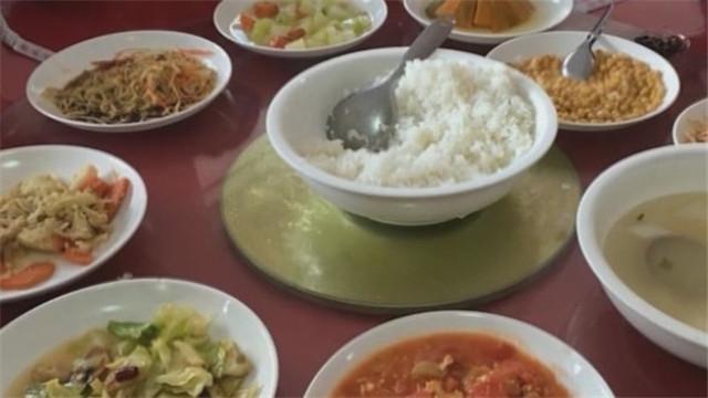 记者体验“零团费”旅游 苦不堪言 记者体验“零团费”旅游 苦不堪言