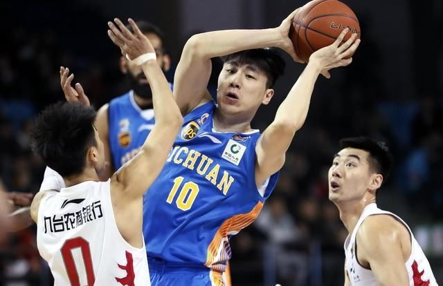 山东队引援终于有新消息,曝CBA总冠军成员加