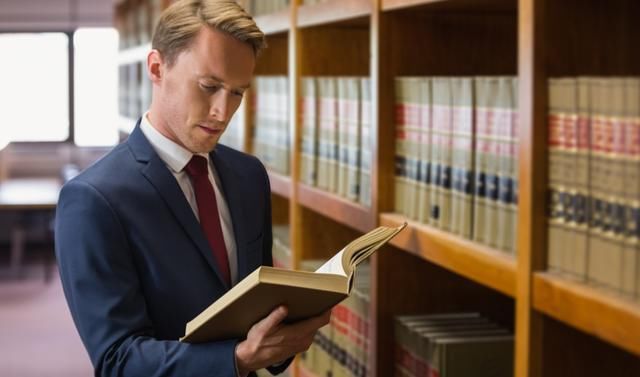 卓伟透露蓝洁瑛亲笔手稿的内容,八字道出当年