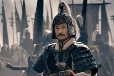 抢走了三个,第二名关羽都不敌,刘表留给儿子的