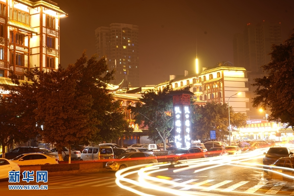 到300年历史的张公桥走一遭 尝尝资格乐山味道