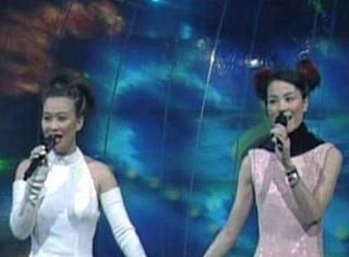 小鲜肉齐聚今年春晚,但她一出现,大家纷纷说关电视!