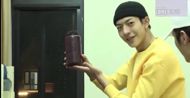 厉害了!偶像练习生卜凡,模特出身走过T台跟张