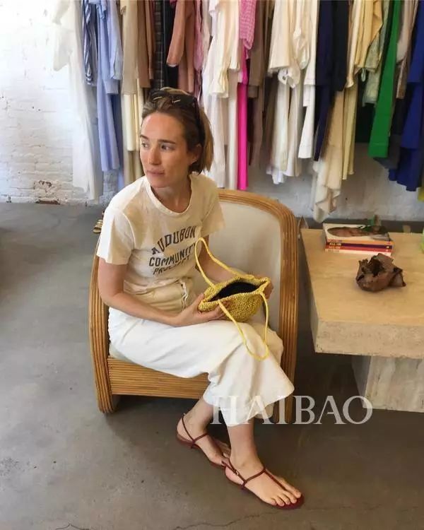 好奇| 热巴、关晓彤喜爱的凉鞋你都有…那这些