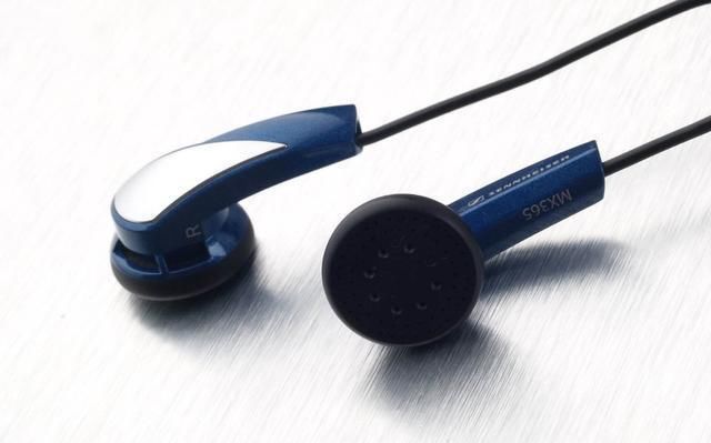 200元以内音质最出色的耳机,比索尼低音还要好