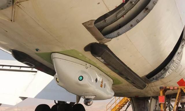 飞机被导弹锁定会发出警报,你一定会奇怪飞机