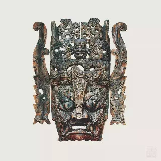 我们都不喜欢带着面具说话,唯独对这里的面具情有独钟…… 我们都不喜欢带着面具说话,唯独对这里的面具情有独钟……
