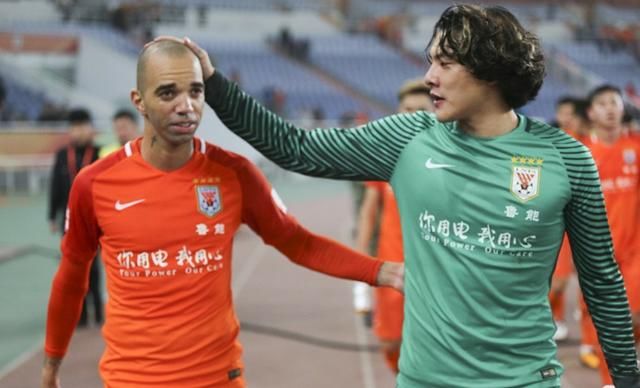 山东鲁能确定新赛季大名单,大腿外援被舍弃,球