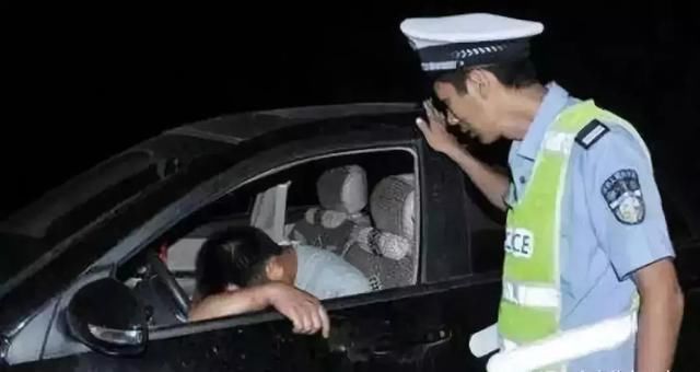 温馨提示 酒后这3种行为不开车也算酒驾
