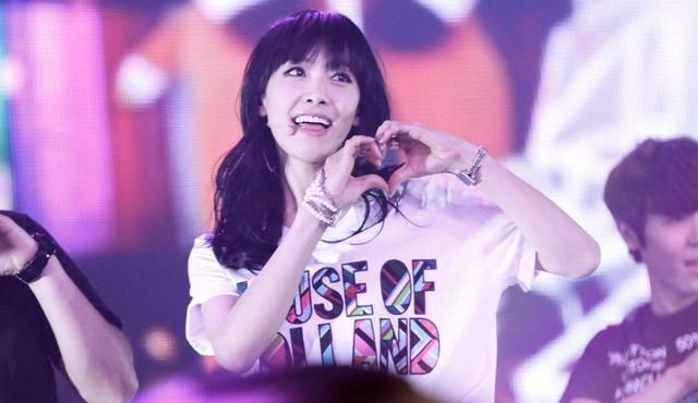 《偶像练习生》程潇、周洁琼任舞蹈导师存争议