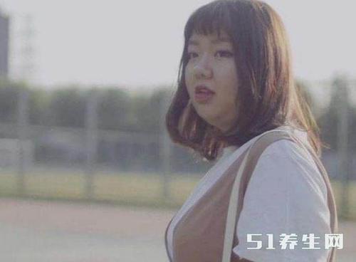 18岁女高中生十天暴瘦30斤昏迷入院,医生摇头