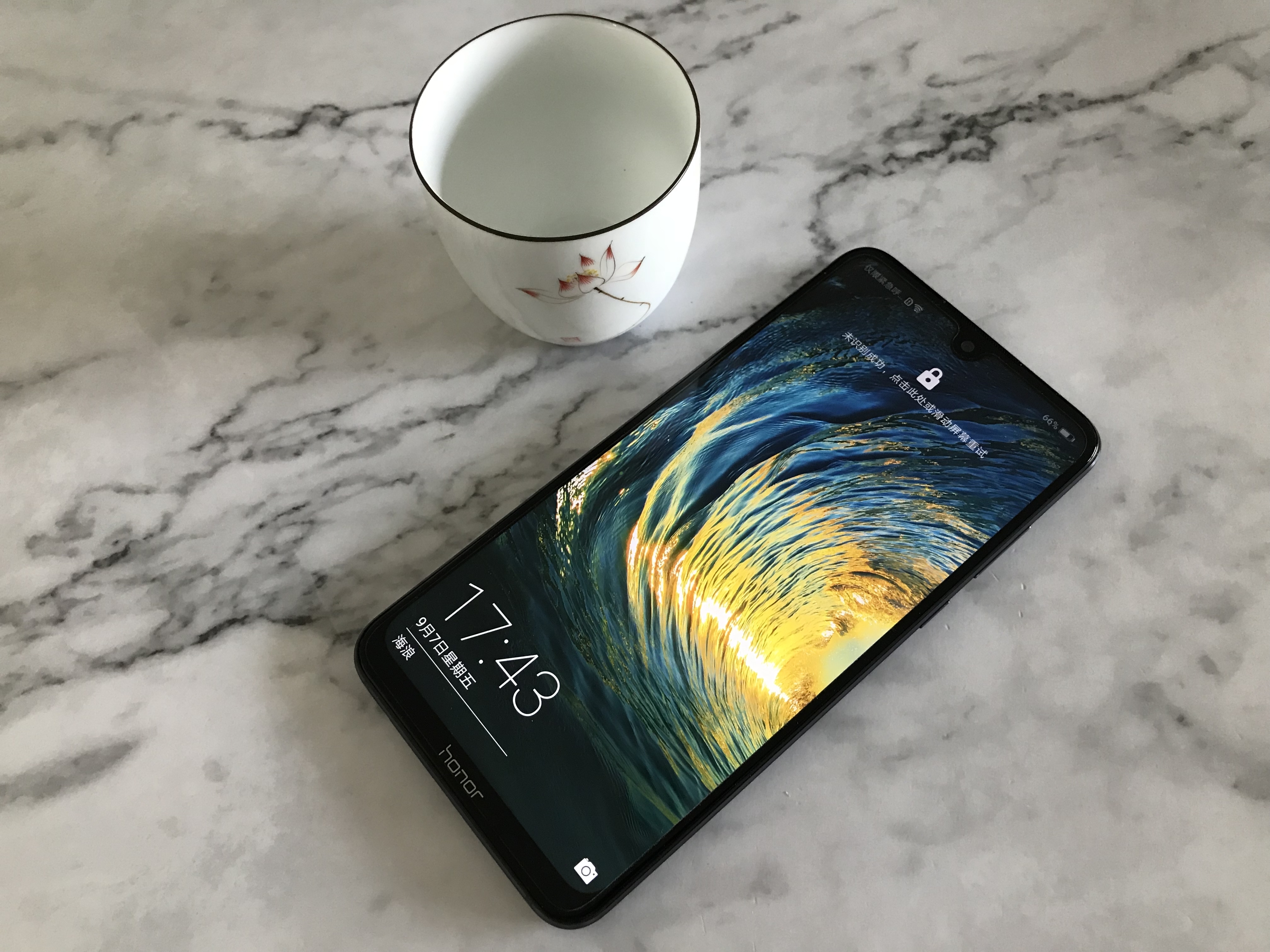 荣耀8X Max评测:花千元价格买旗舰机配置