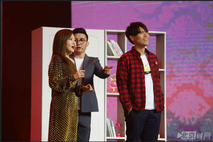 柯蓝上演女版《辛德勒的名单》 唤起观众民族情怀 柯蓝上演女版《辛德勒的名单》 唤起观众民族情怀