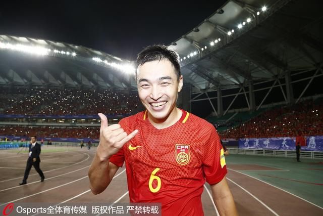 物是人非!王健林20载后回归顶级联赛 首演遭上