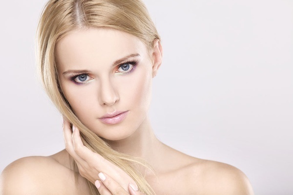 长痘痘该怎样快速祛痘?治脸上不断长痤疮和淡