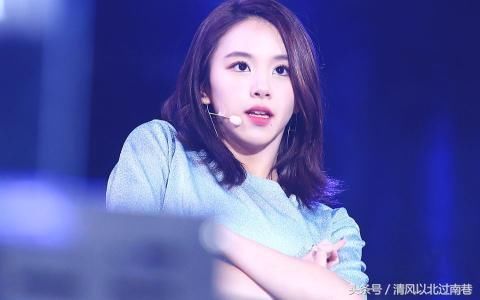 韩国网友票选出2018最期待的20岁爱豆,Twice