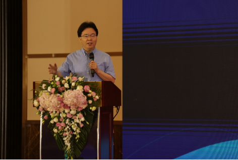 达内教育集团总裁韩少云做了教育的黄金十年的主题演讲
