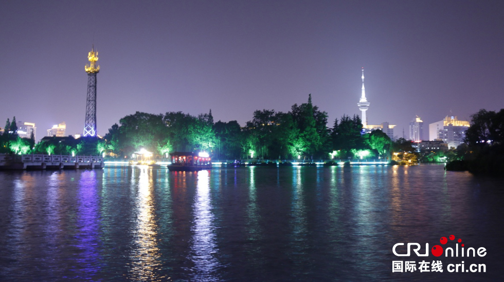 【美丽中国长江行】南通濠河:从“龙须沟”变成了水清景美的“生态乐园” 【美丽中国长江行】南通濠河:从“龙须沟”变成了水清景美的“生态乐园”