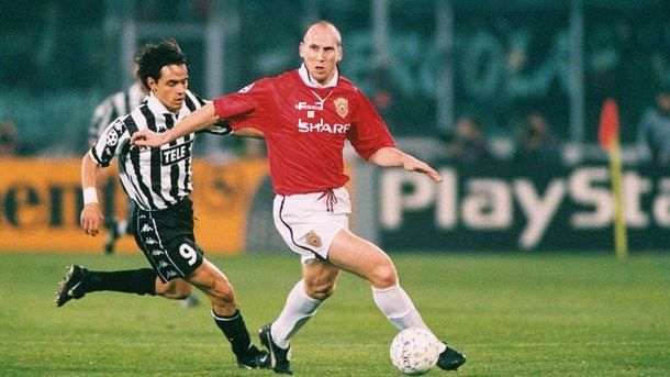 实况足球全系列各位置历史最强球员 梅西C罗竟