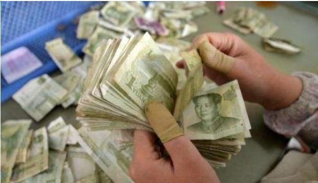 工资多少才叫好!北京年薪百万刚刚脱贫,上海月